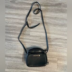 Liz Claiborne Black Crossbody Bag